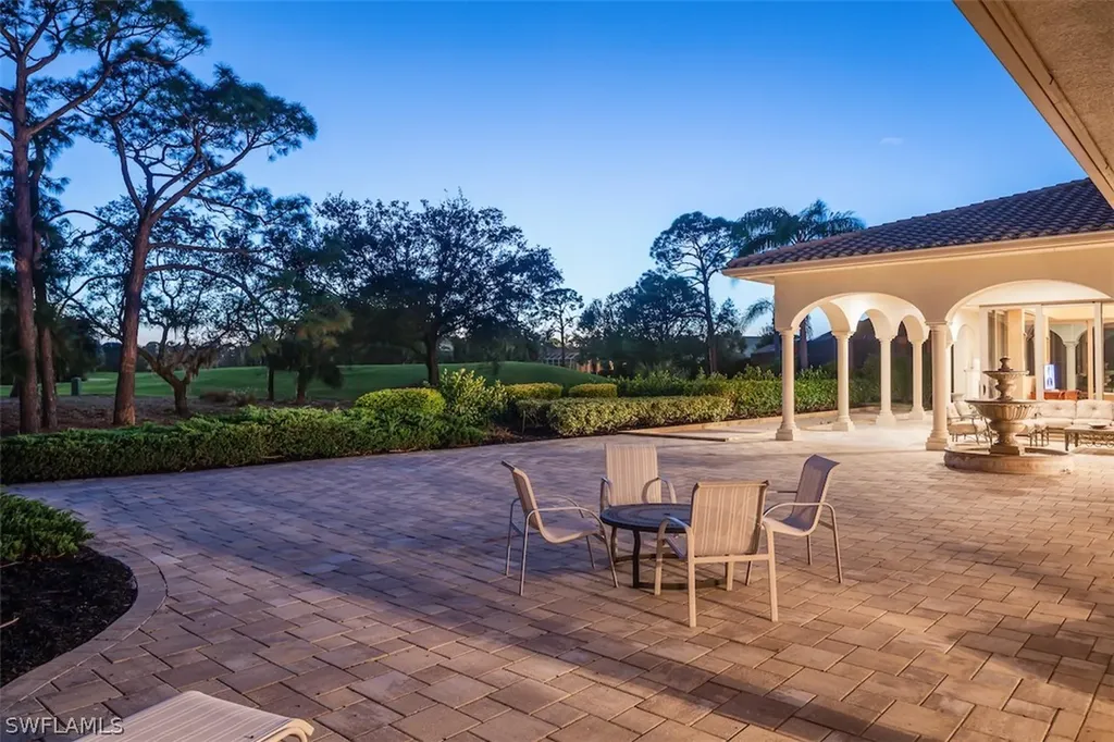 219 Cheshire Way Naples FL 34110