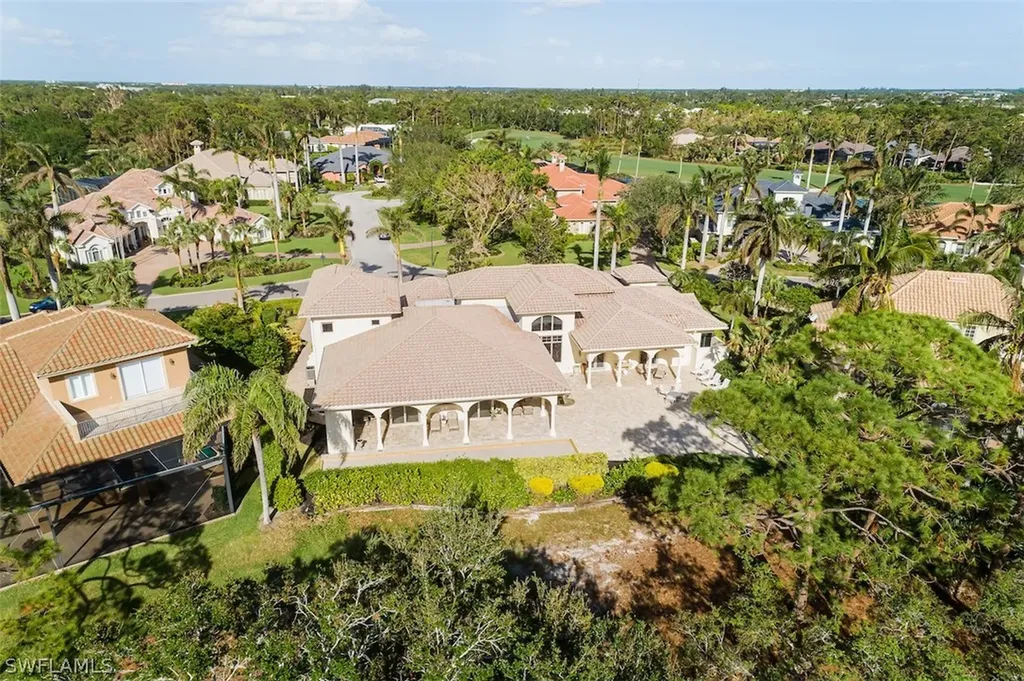 219 Cheshire Way Naples FL 34110