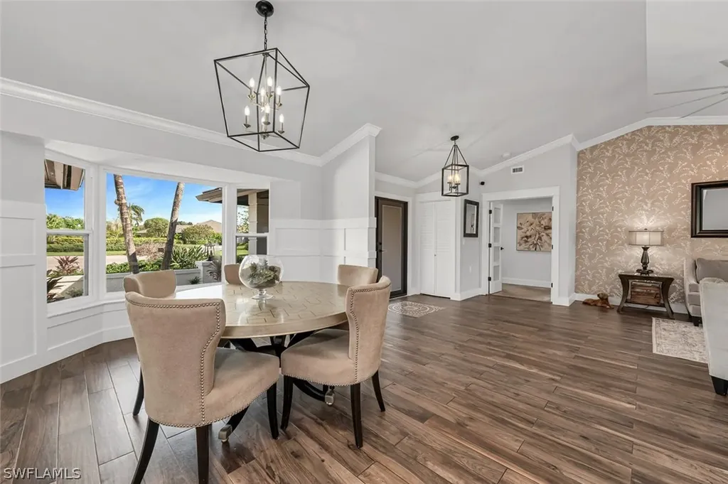 1974 Countess Court Naples FL 34110