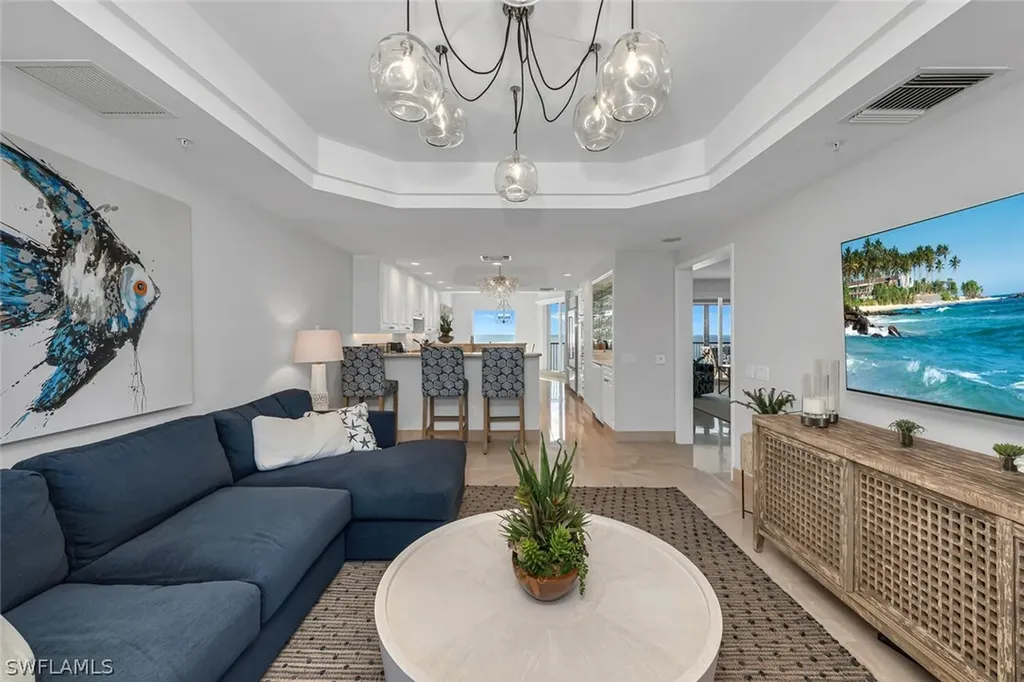 8665 Bay Colony Drive Naples FL 34108
