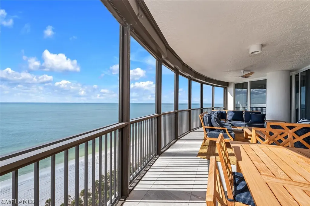 8665 Bay Colony Drive Naples FL 34108