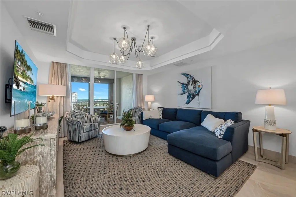 8665 Bay Colony Drive Naples FL 34108