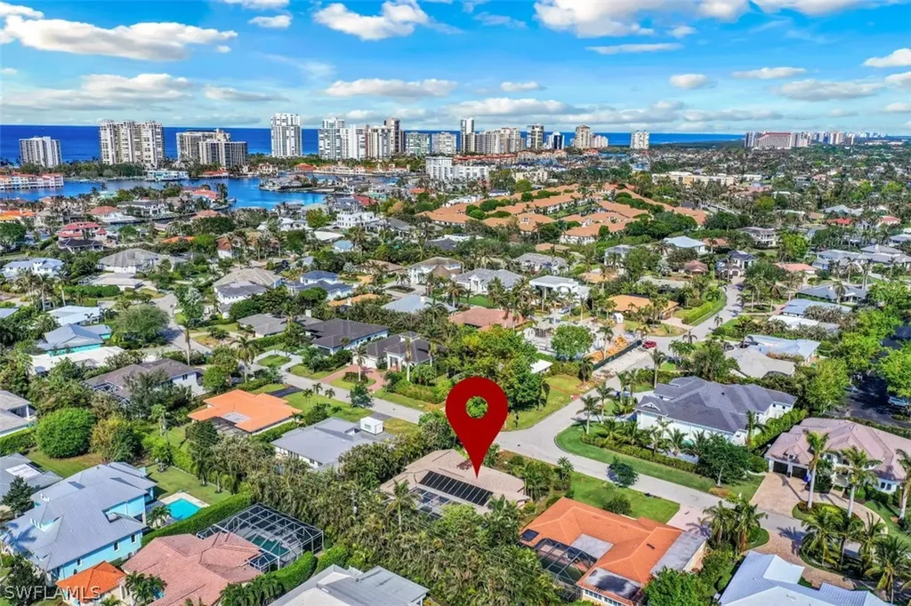 696 Fountainhead Lane Naples FL 34103