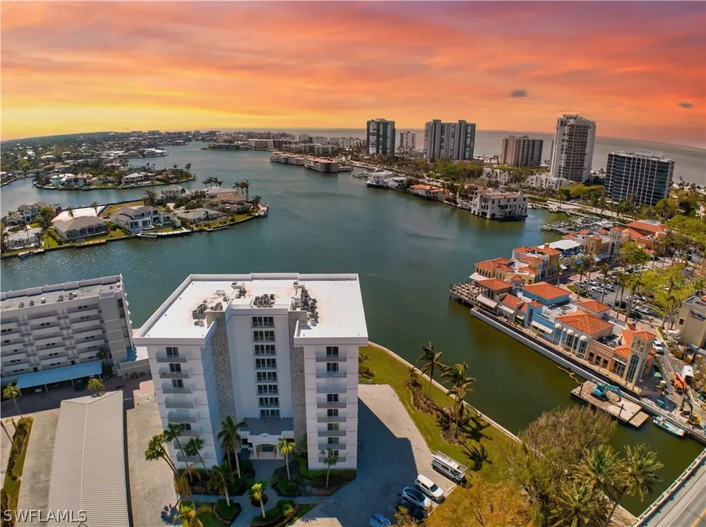 250 Park Shore Drive Naples FL 34103