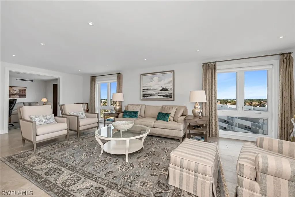 250 Park Shore Drive Naples FL 34103