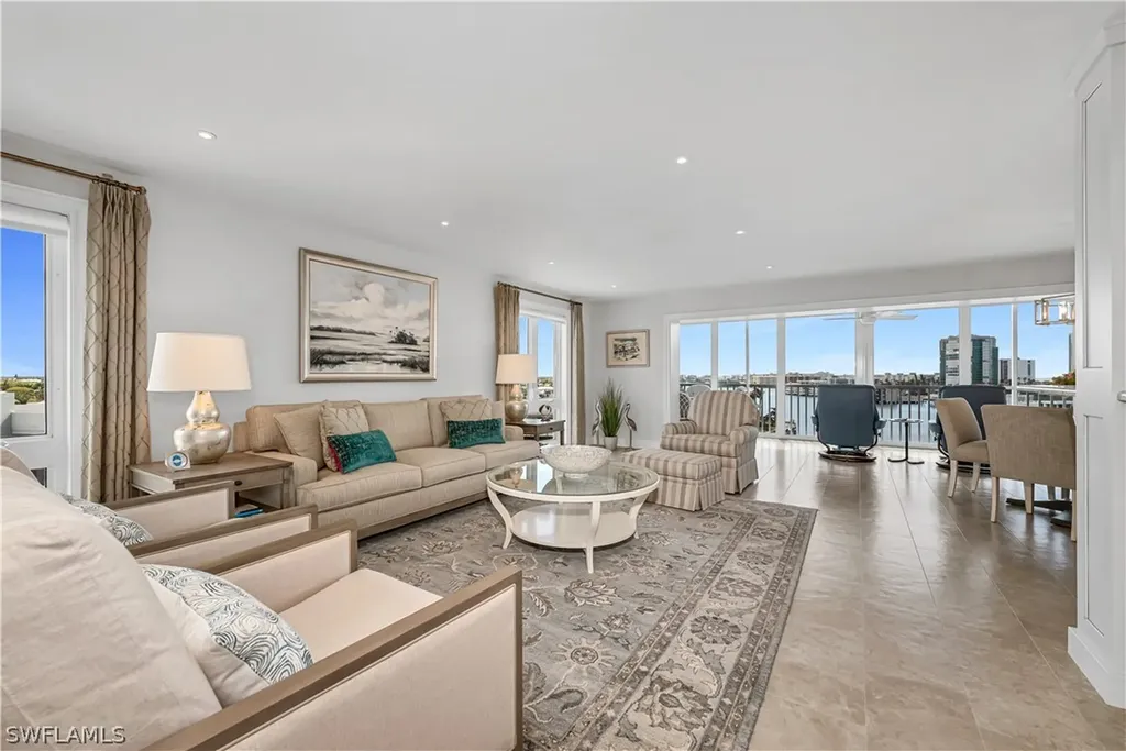 250 Park Shore Drive Naples FL 34103