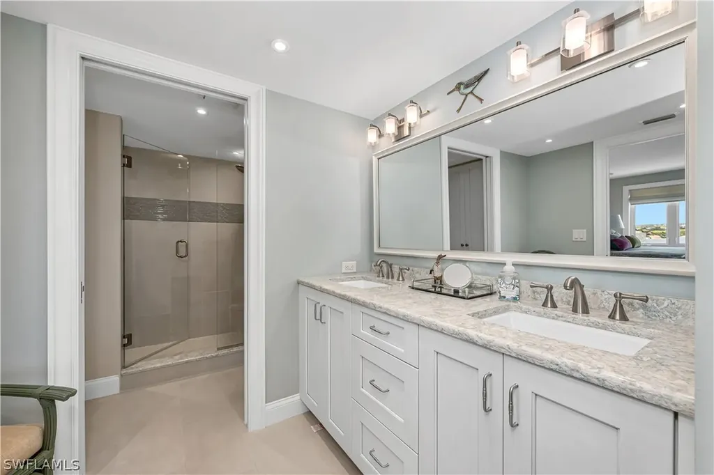 250 Park Shore Drive Naples FL 34103