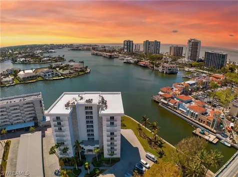 250 Park Shore Drive Naples FL 34103
