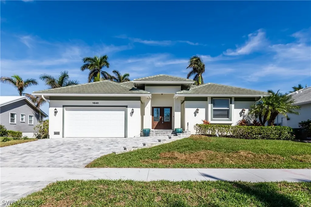 1640 Begonia Court Marco Island FL 34145