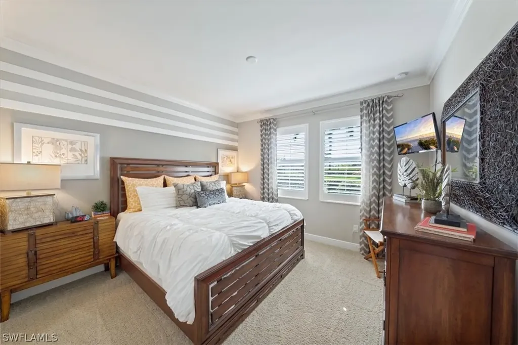 1359 Artesia Drive E Naples FL 34113