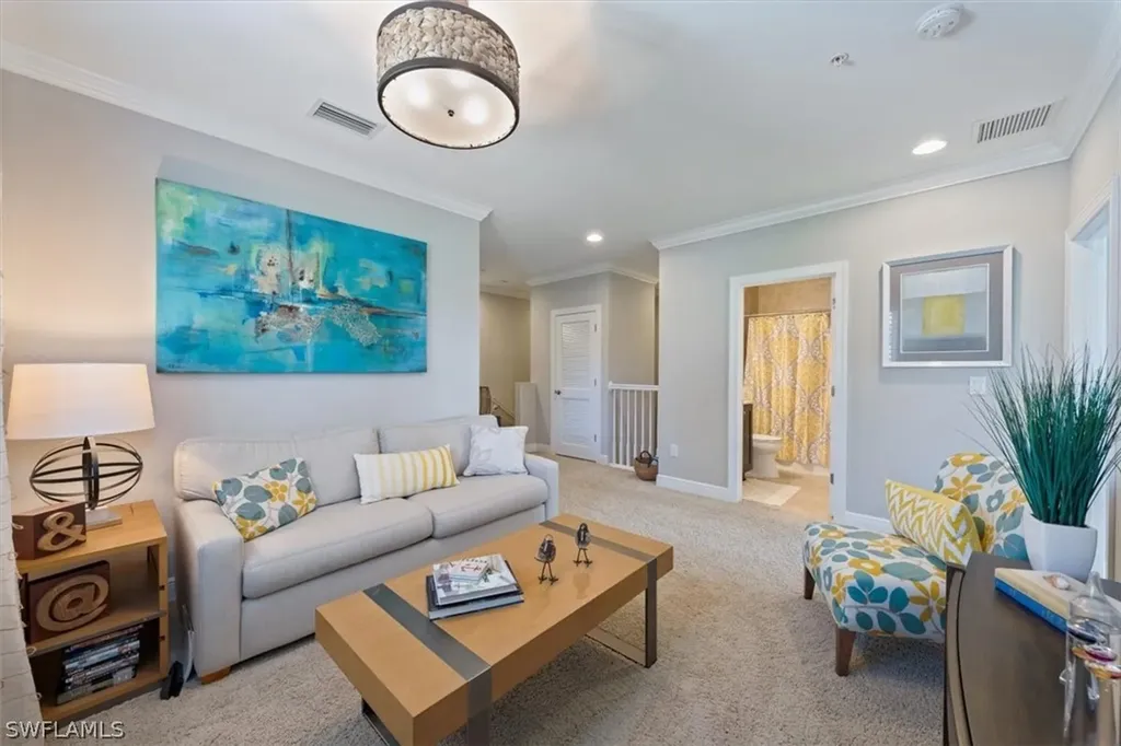 1359 Artesia Drive E Naples FL 34113