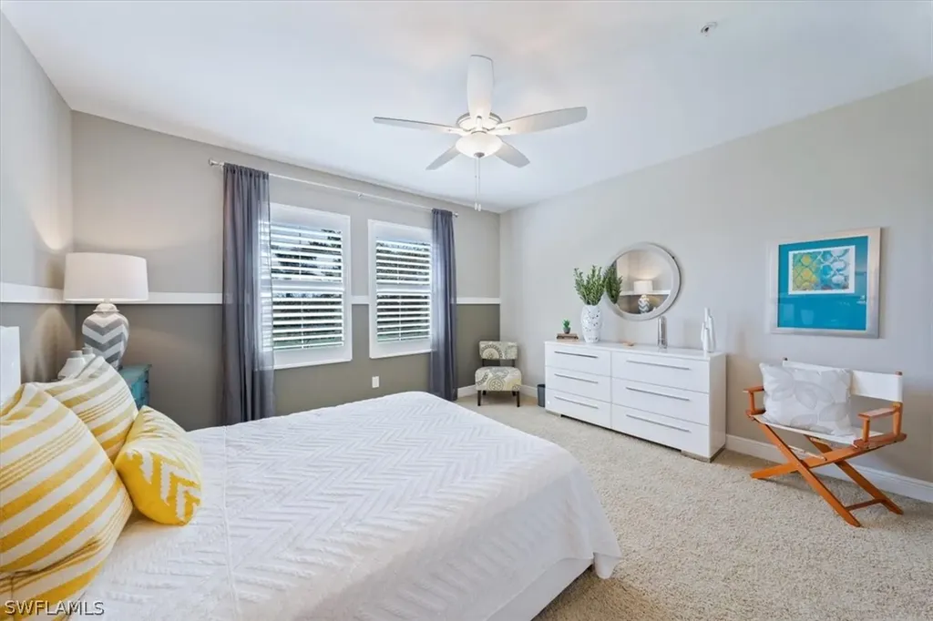 1359 Artesia Drive E Naples FL 34113