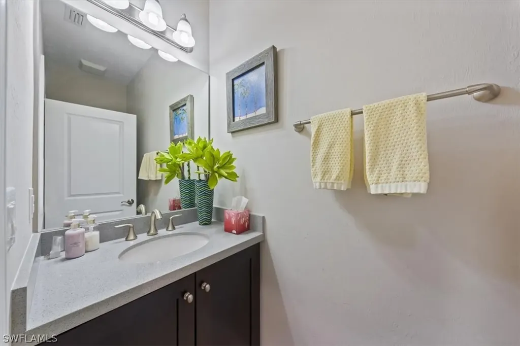 1359 Artesia Drive E Naples FL 34113