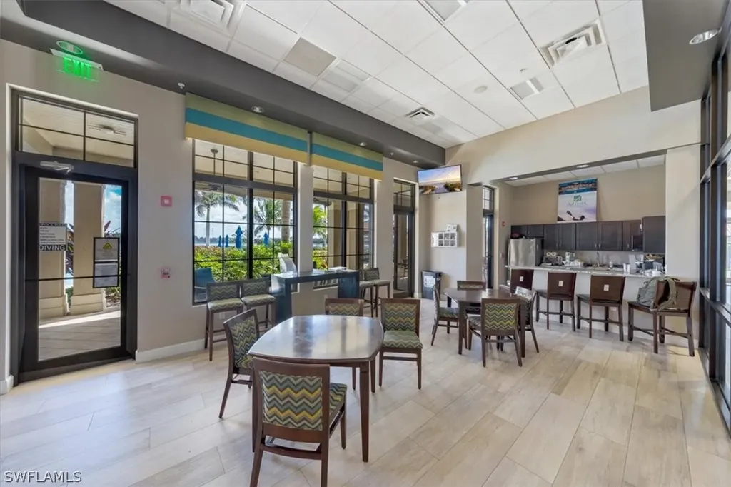 1359 Artesia Drive E Naples FL 34113