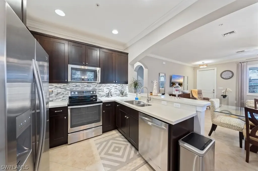 1359 Artesia Drive E Naples FL 34113