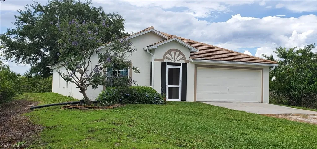 4245 22nd Avenue NE Naples FL 34120