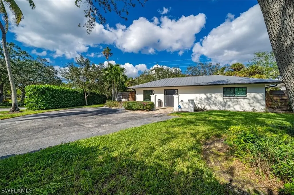 1053 Milano Drive Naples FL 34103