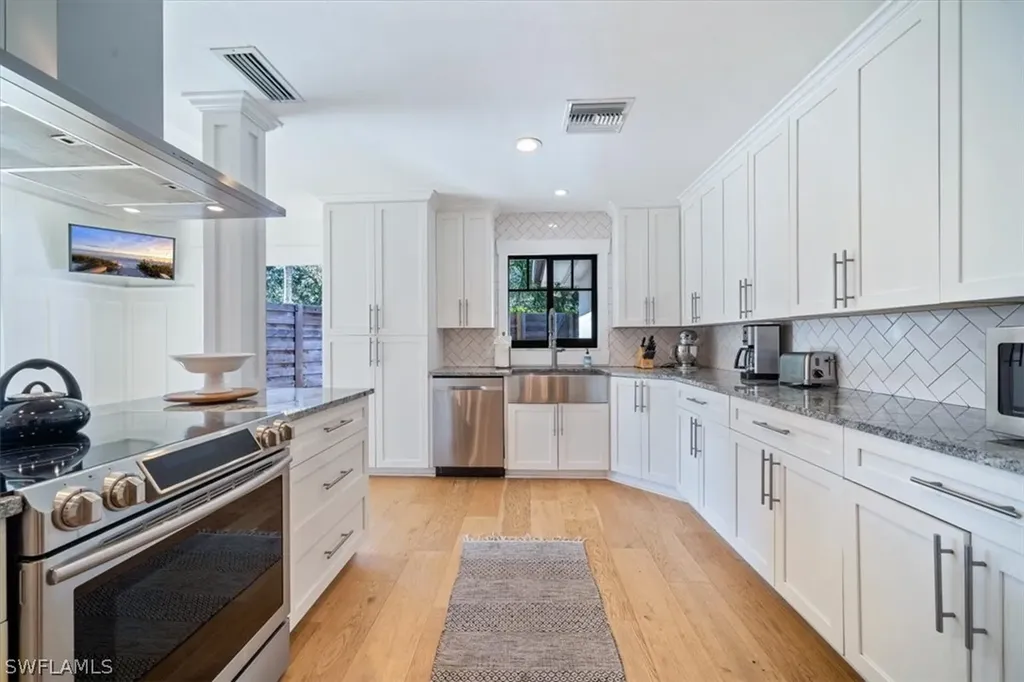 1053 Milano Drive Naples FL 34103