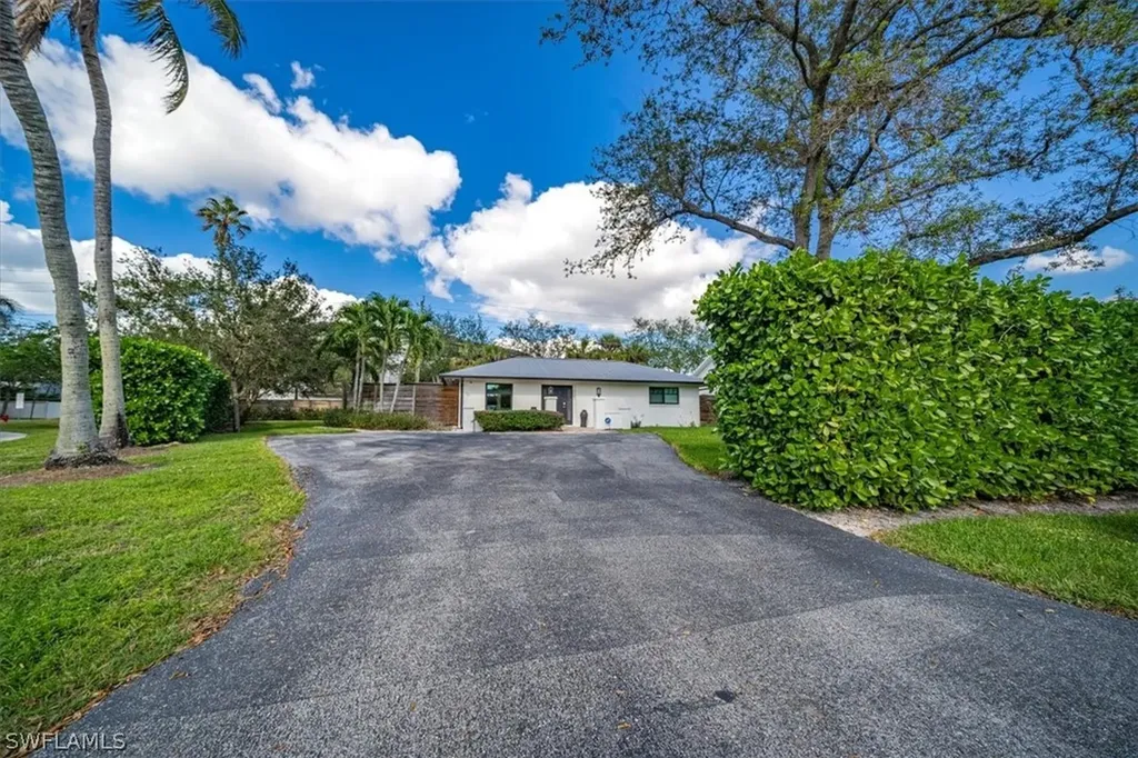 1053 Milano Drive Naples FL 34103