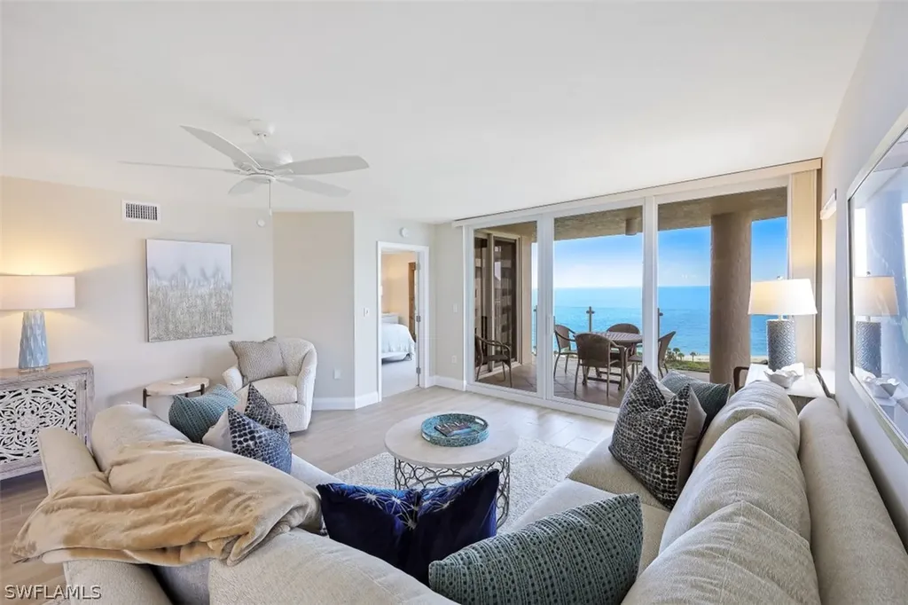 40 Seagate Drive Naples FL 34103