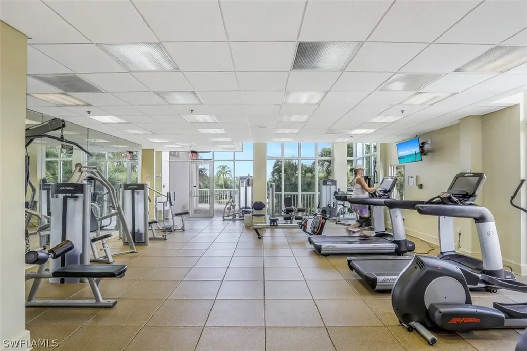 40 Seagate Drive Naples FL 34103