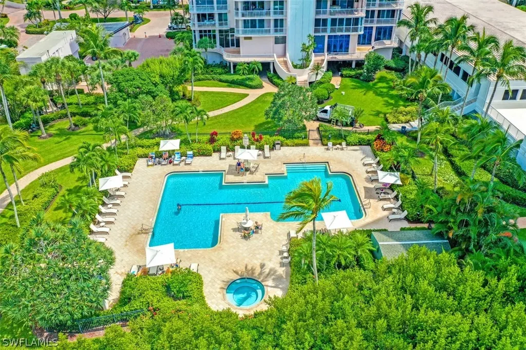 40 Seagate Drive Naples FL 34103