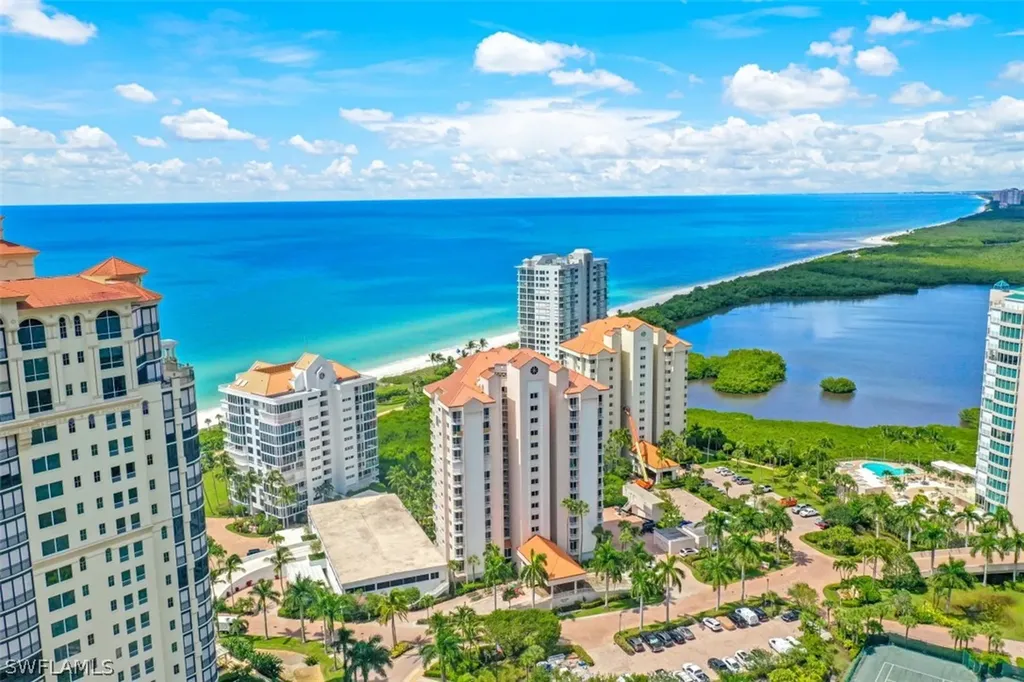 40 Seagate Drive Naples FL 34103