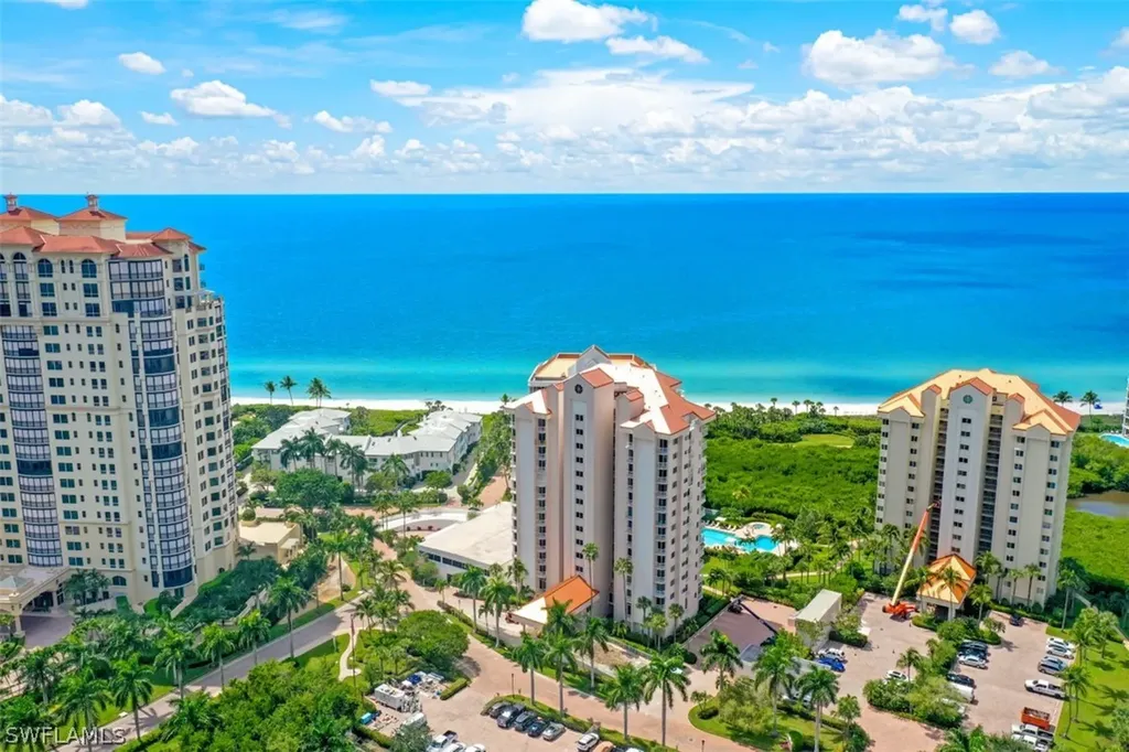 40 Seagate Drive Naples FL 34103