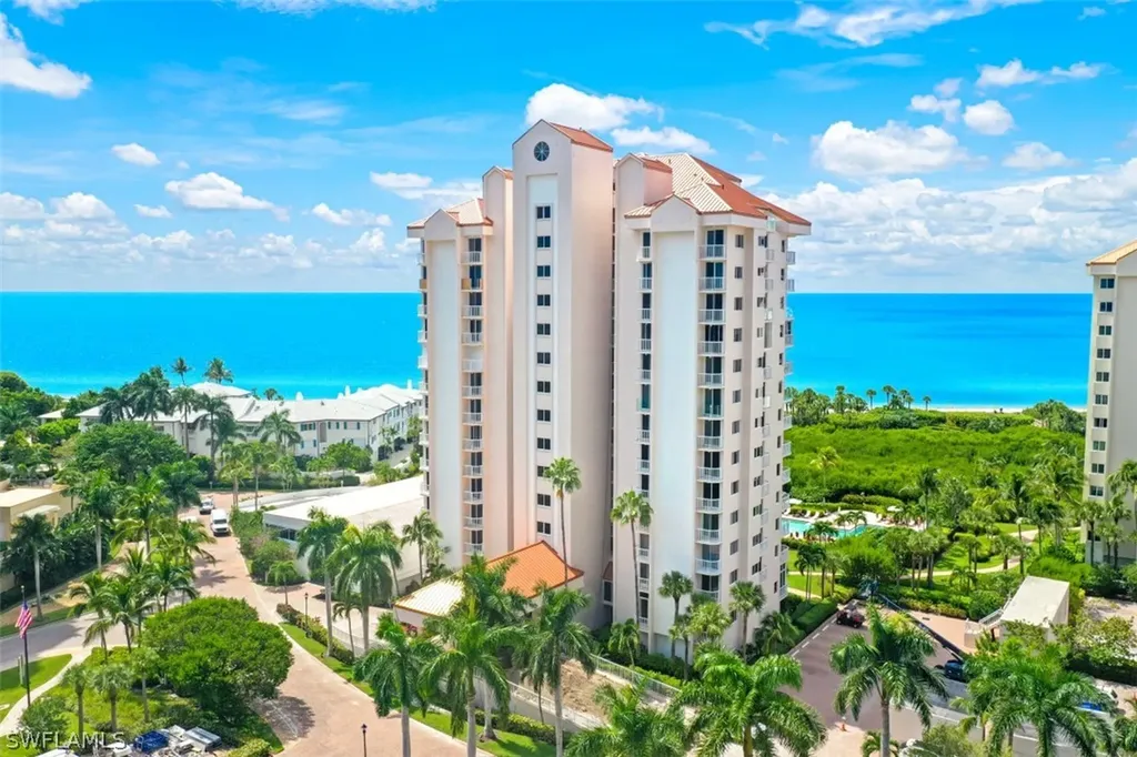40 Seagate Drive Naples FL 34103