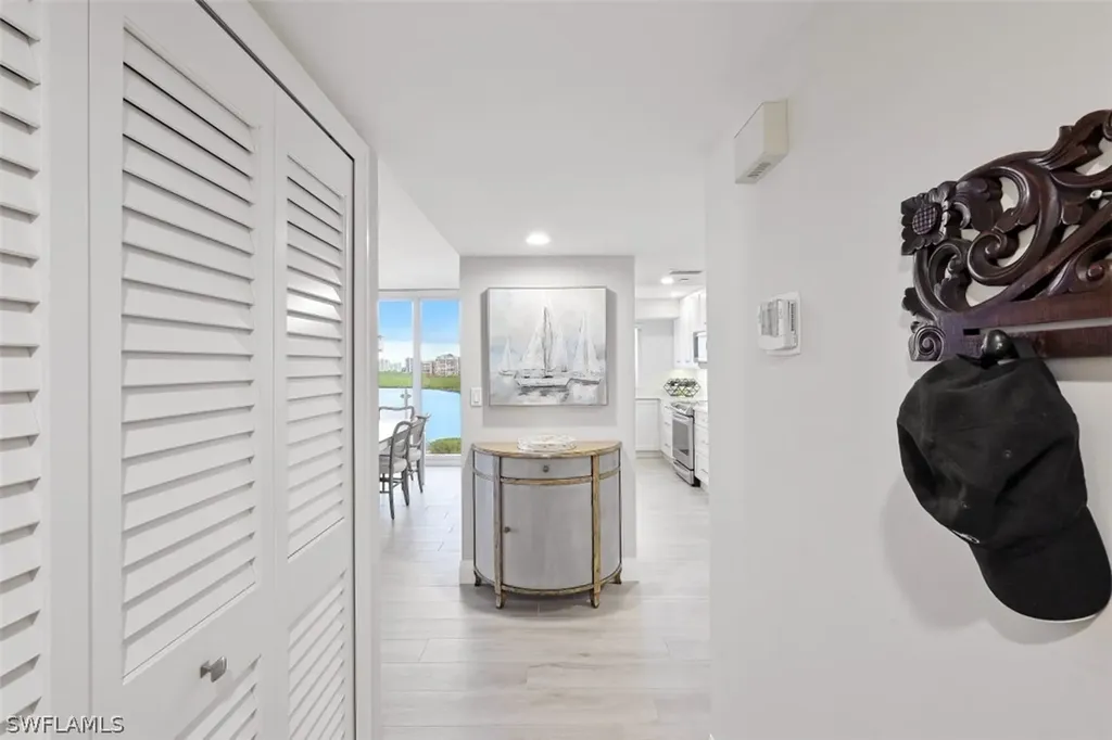 40 Seagate Drive Naples FL 34103
