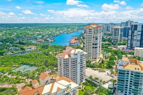 40 Seagate Drive Naples FL 34103