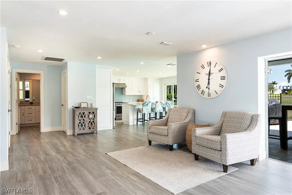 595 Wedge Drive Naples FL 34103
