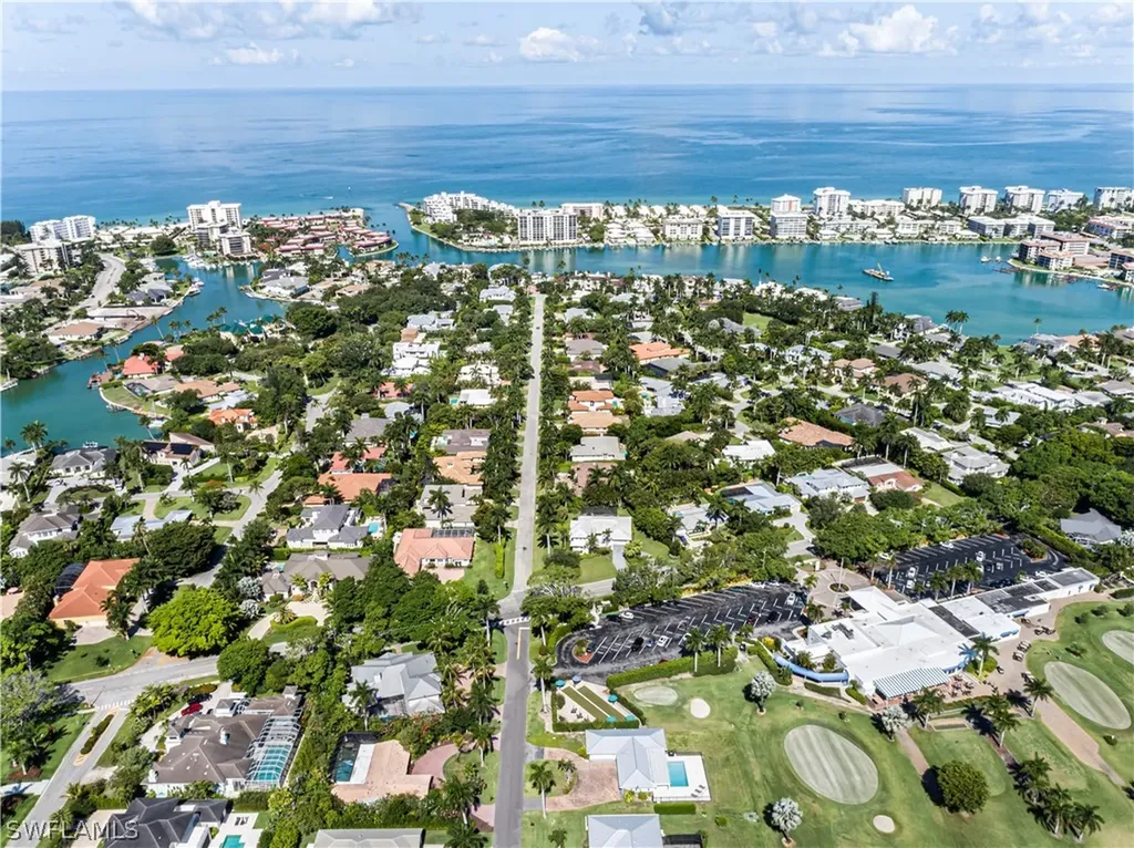 595 Wedge Drive Naples FL 34103