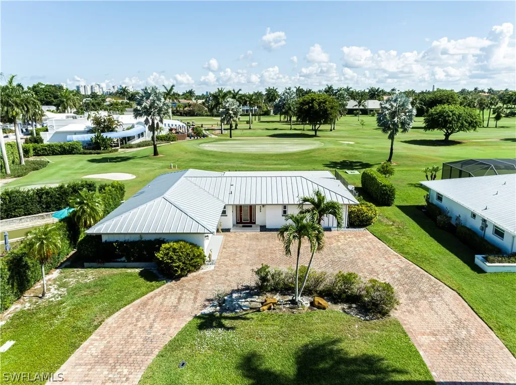 595 Wedge Drive Naples FL 34103