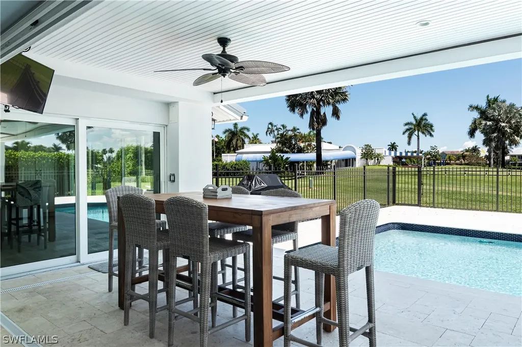 595 Wedge Drive Naples FL 34103
