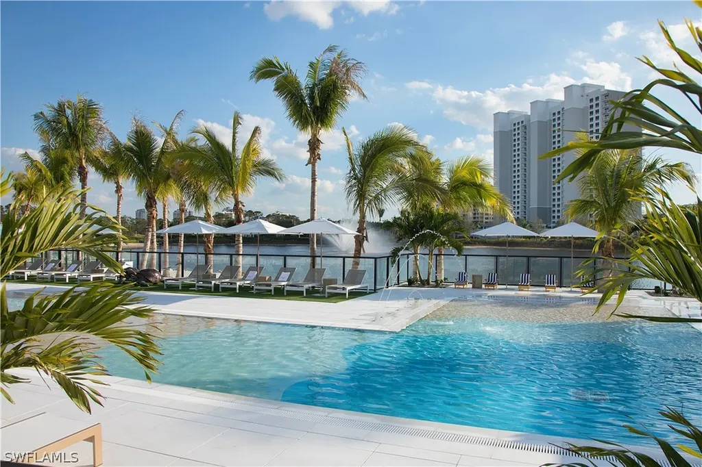 Naples FL, 13935 Old Coast Road, Unit 505
