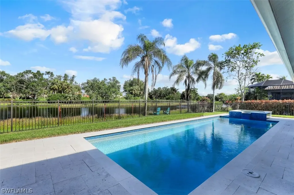1034 Spanish Moss Trail Naples FL 34108