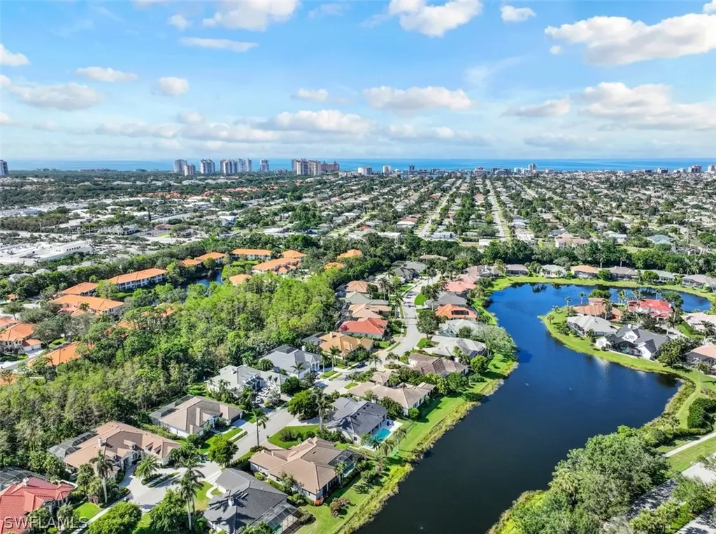 1034 Spanish Moss Trail Naples FL 34108