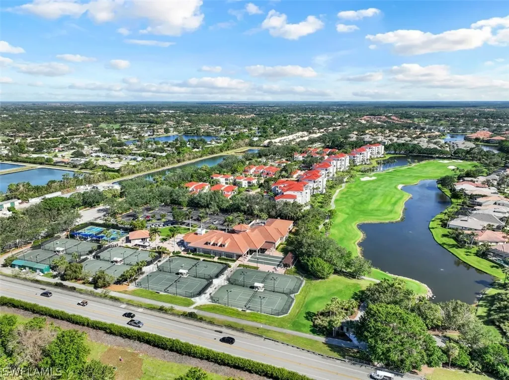 1034 Spanish Moss Trail Naples FL 34108