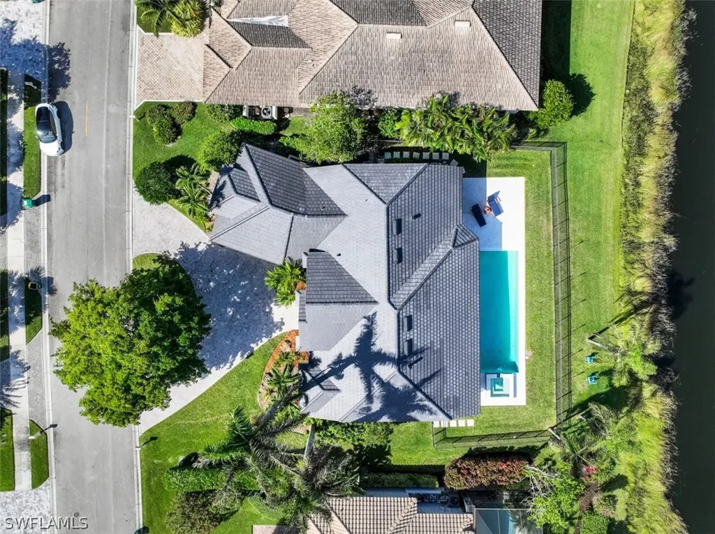 1034 Spanish Moss Trail Naples FL 34108