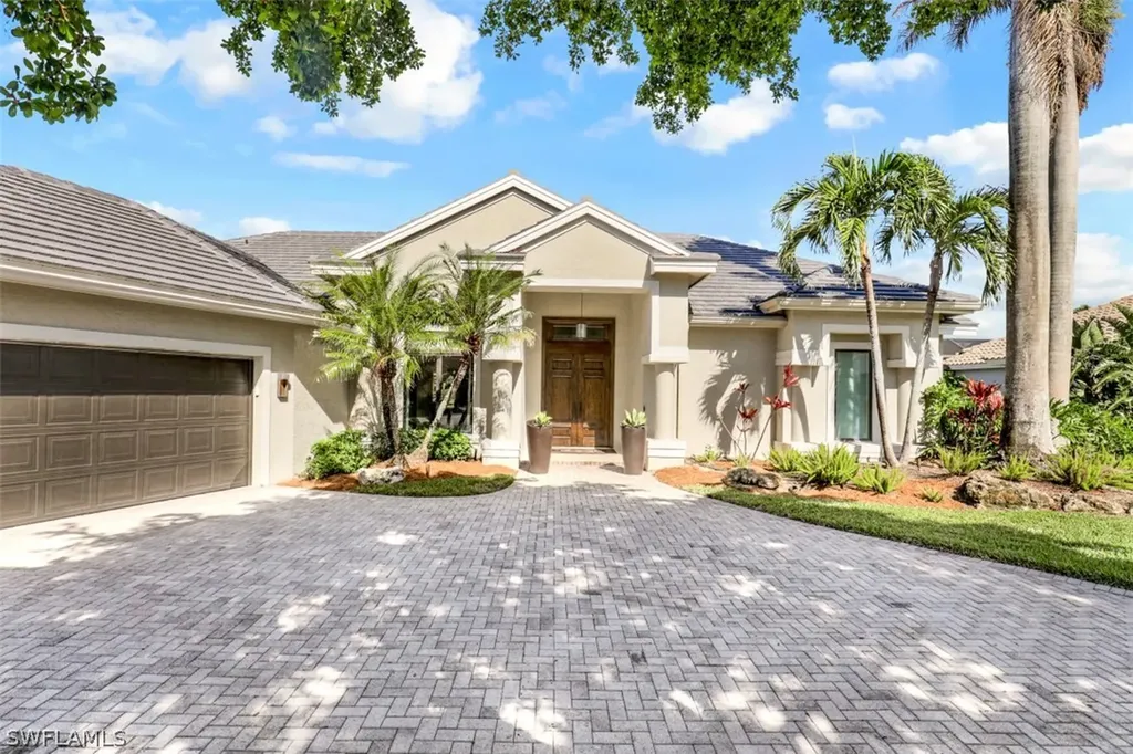 1034 Spanish Moss Trail Naples FL 34108