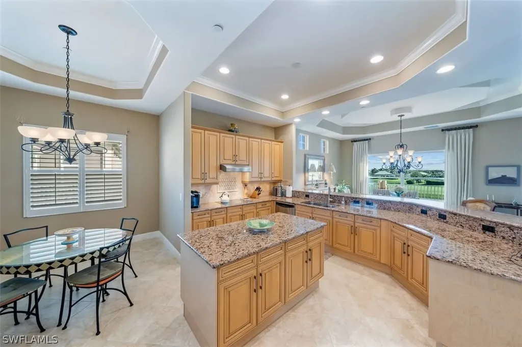 566 Avellino Isle Circle Naples FL 34119