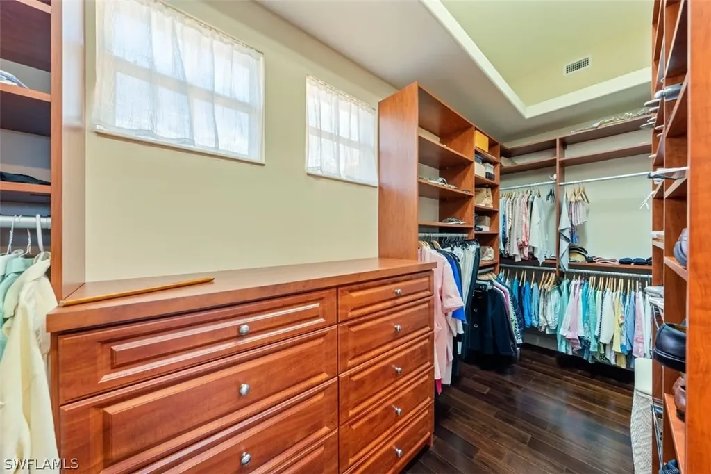 566 Avellino Isle Circle Naples FL 34119