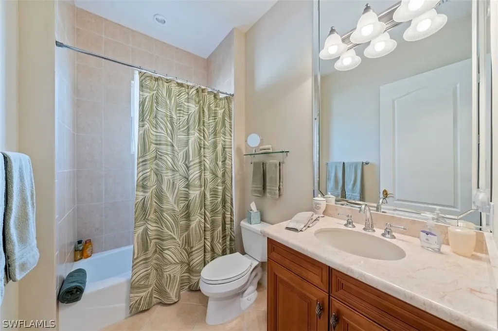 566 Avellino Isle Circle Naples FL 34119