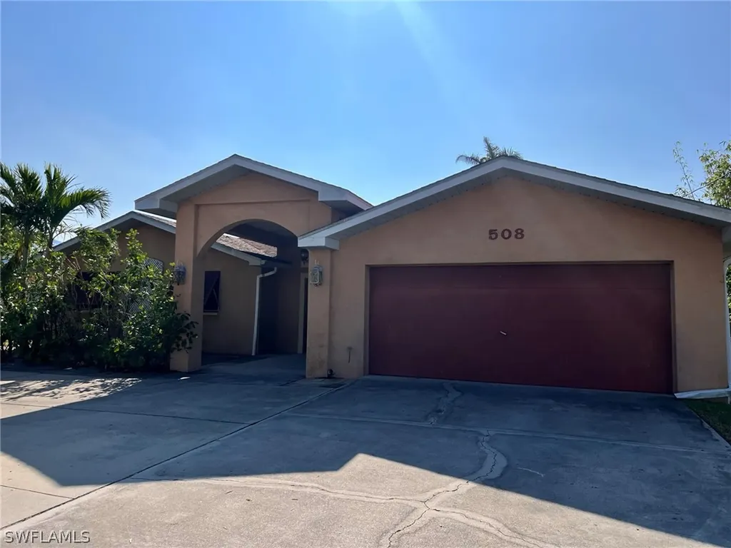 508 Cape Coral Parkway W Cape Coral FL 33914
