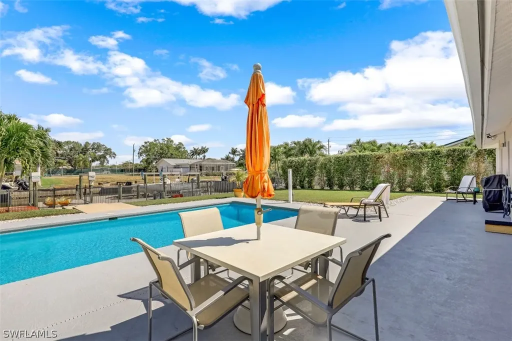 207 6th Street Bonita Springs FL 34134