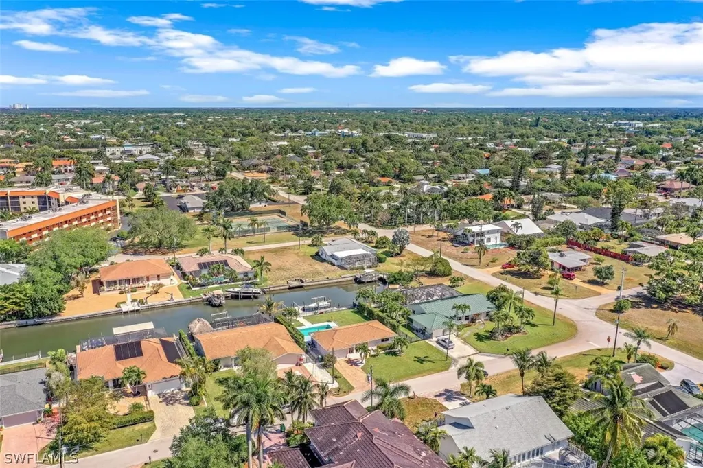 207 6th Street Bonita Springs FL 34134