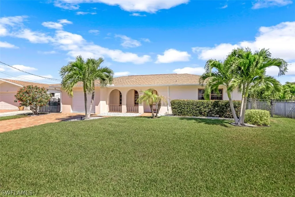 207 6th Street Bonita Springs FL 34134