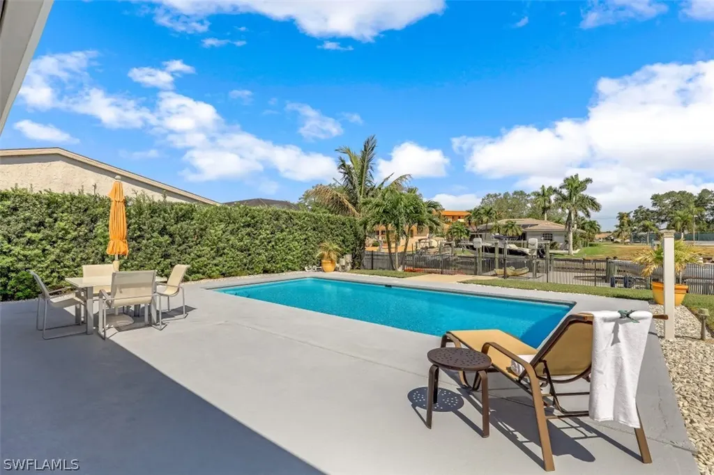 207 6th Street Bonita Springs FL 34134