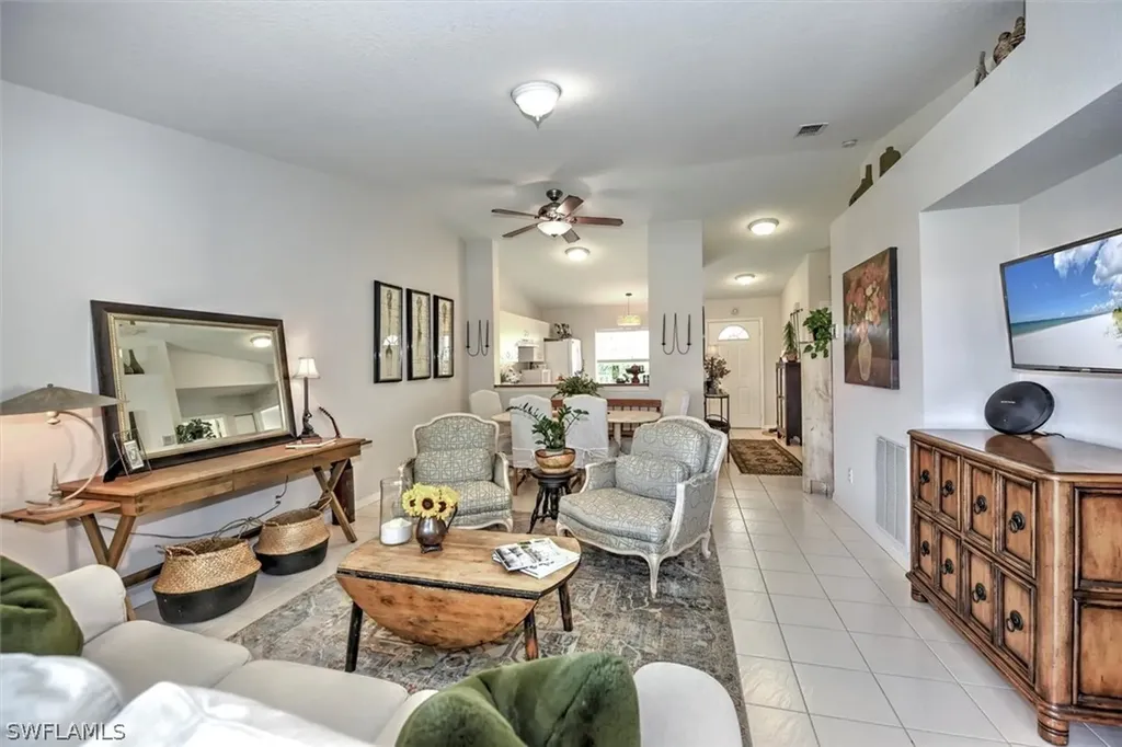 1774 Reuven Circle Naples FL 34112